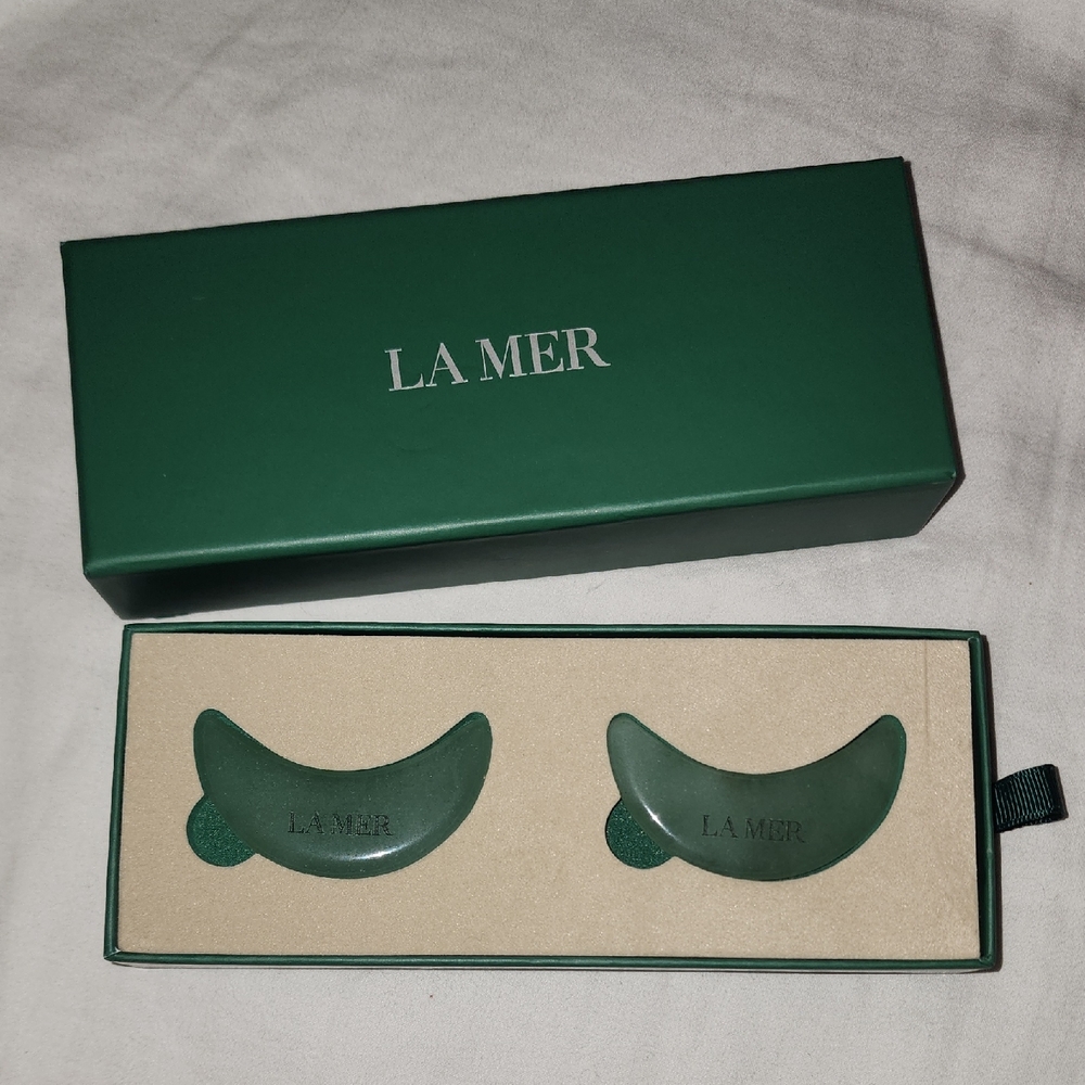 La Mer Under Eye Jade Guasha